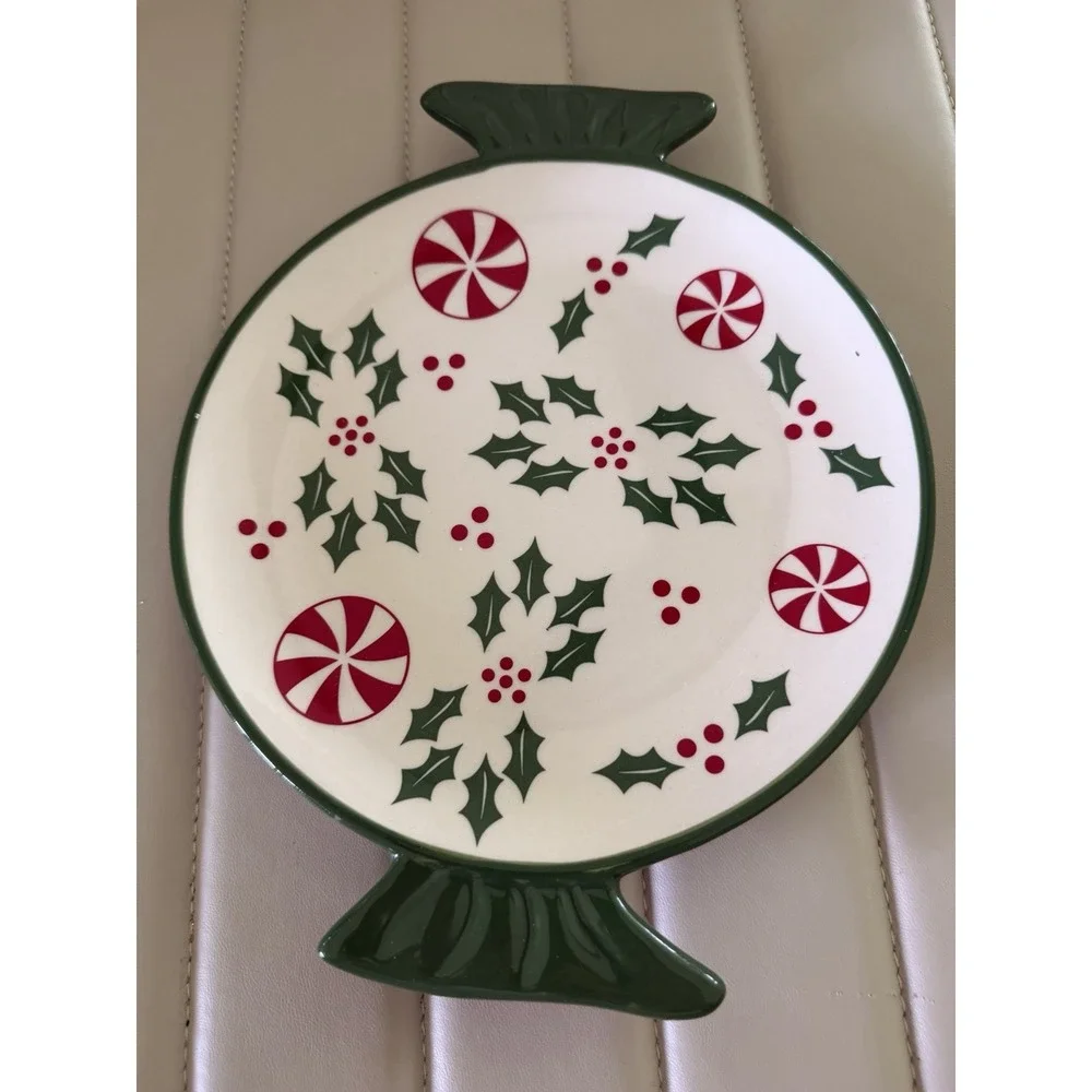 Temp-tations Special Edition Seasonal Holly Peppermint Luncheon Plate